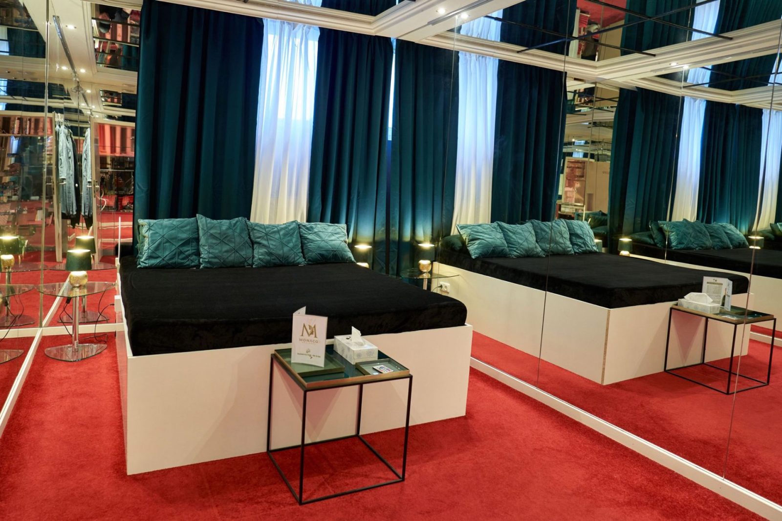 Spiegel Suite – Zimmer der Monaco Residenz München