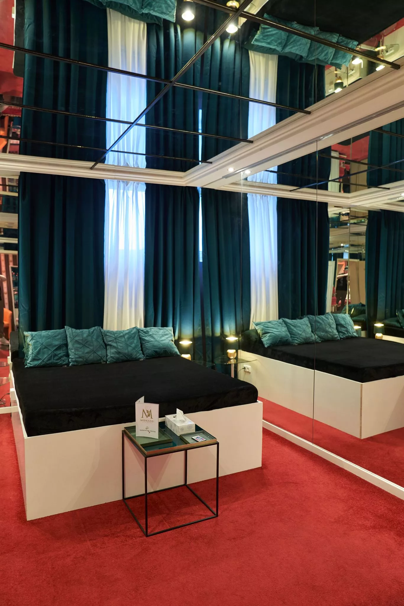 Spiegel Suite – Zimmer der Monaco Residenz München
