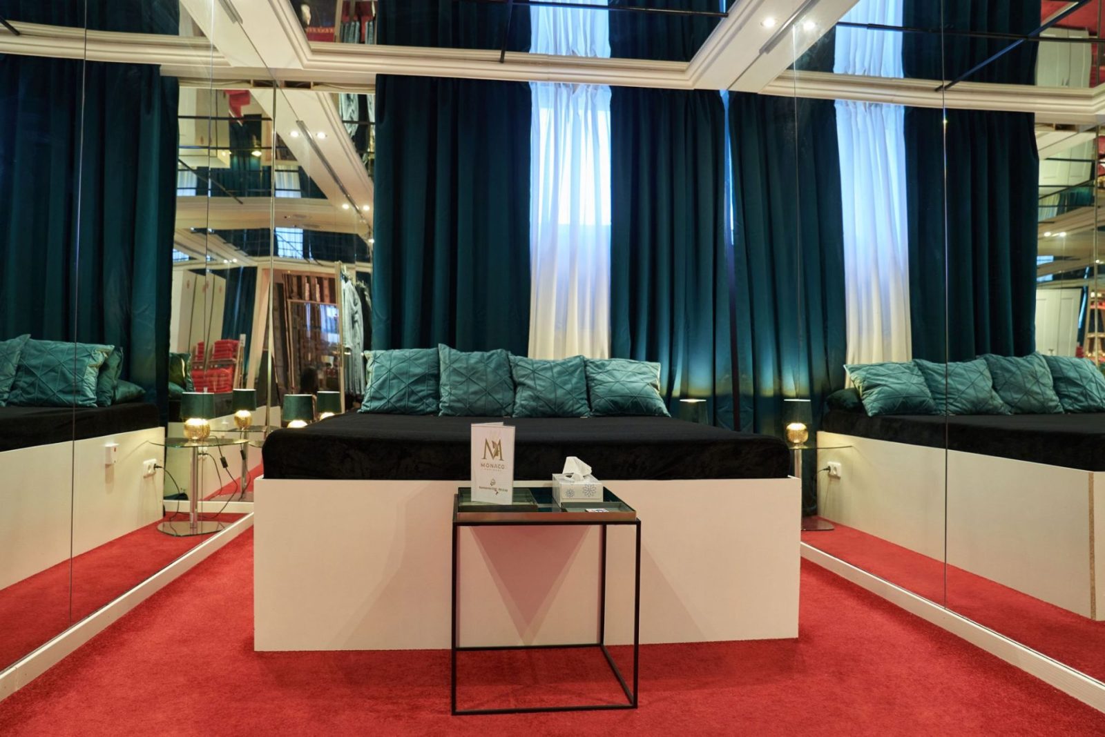Spiegel Suite – Zimmer der Monaco Residenz München