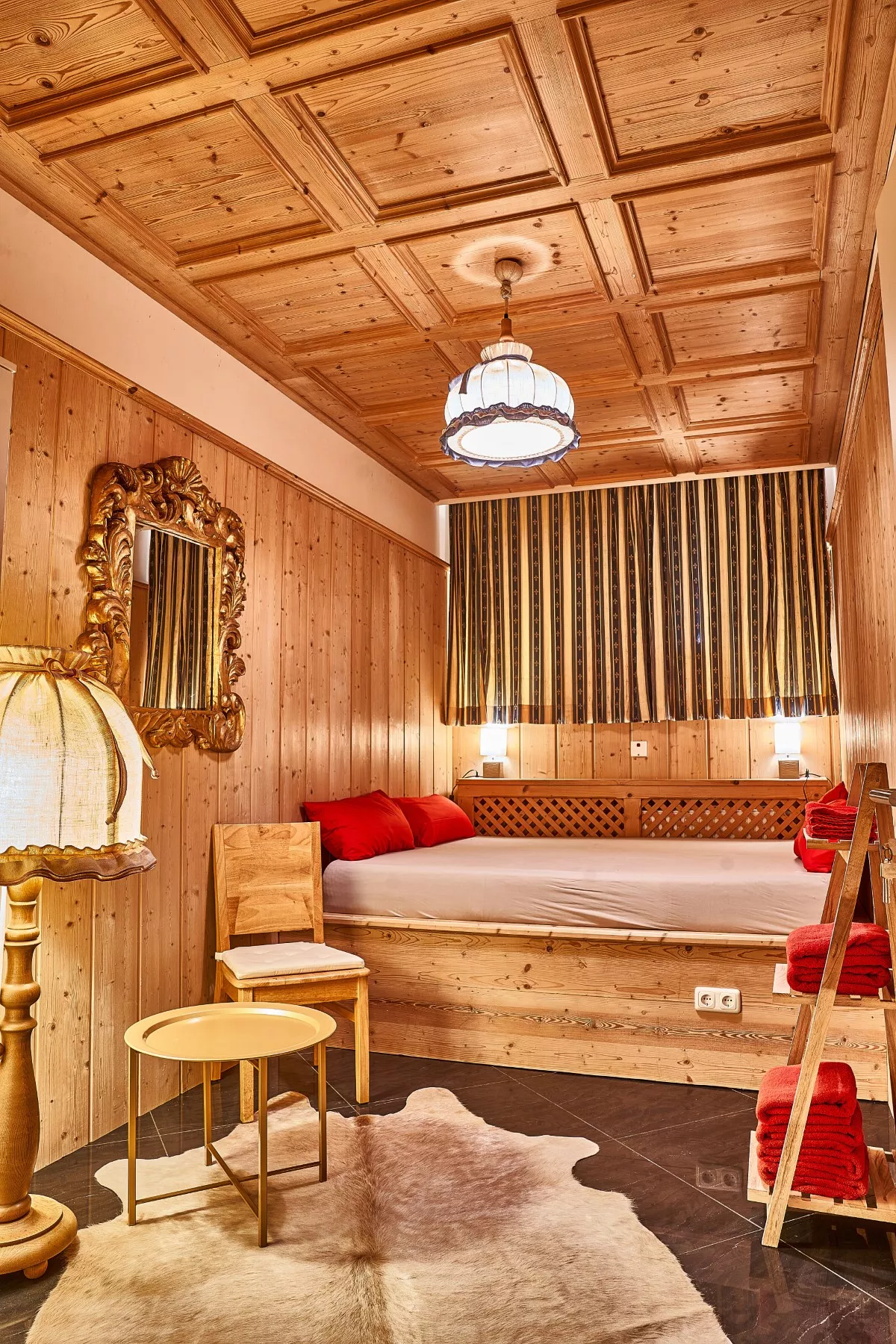 Alpen Suite – Zimmer der Monaco Residenz München