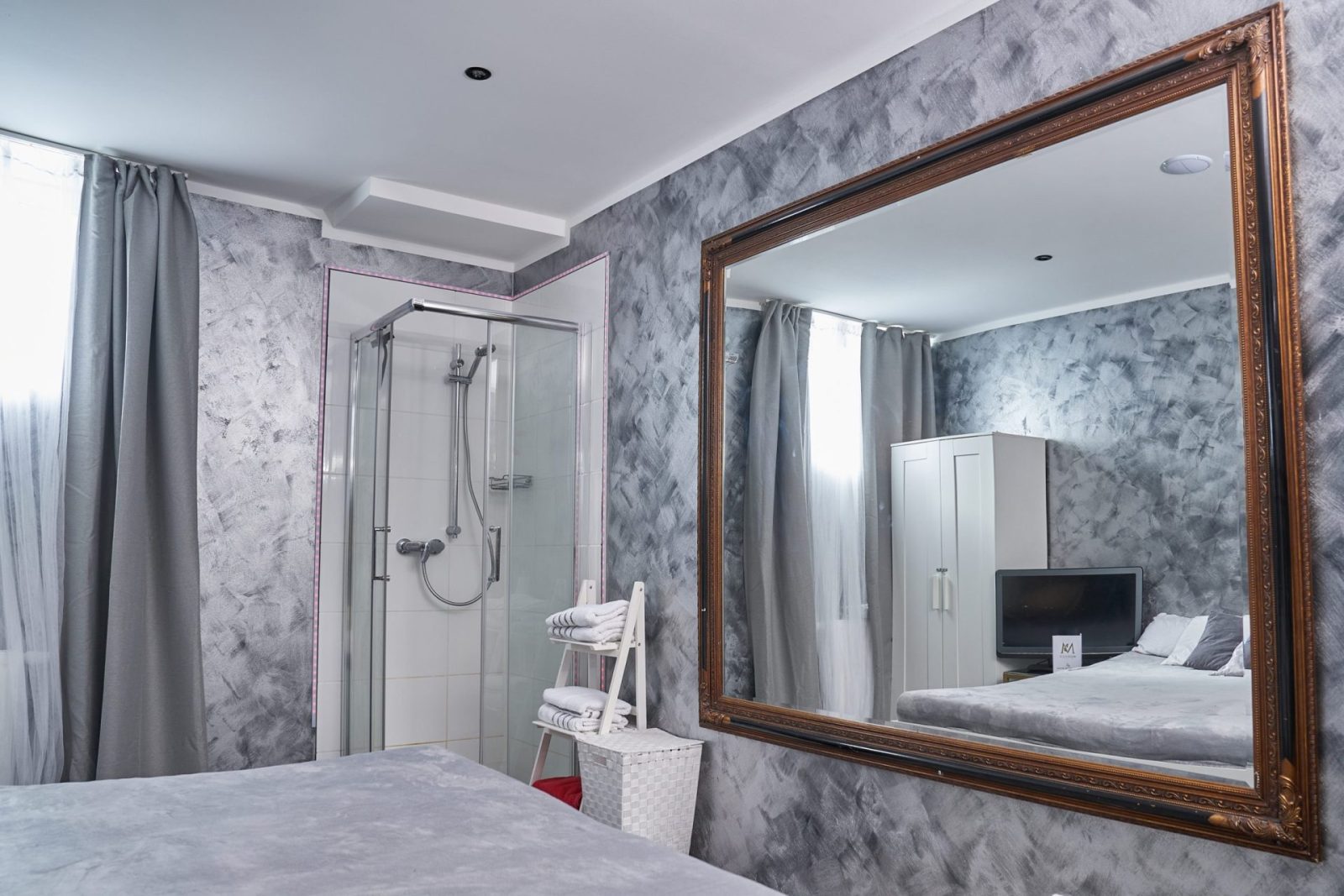 Kaiser Suite – Zimmer der Monaco Residenz München